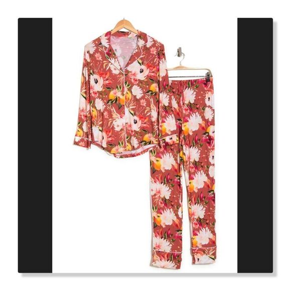 NEW! Posh Peanut: Floral Long Sleeve Relaxed Pajamas - Picture 3 of 12